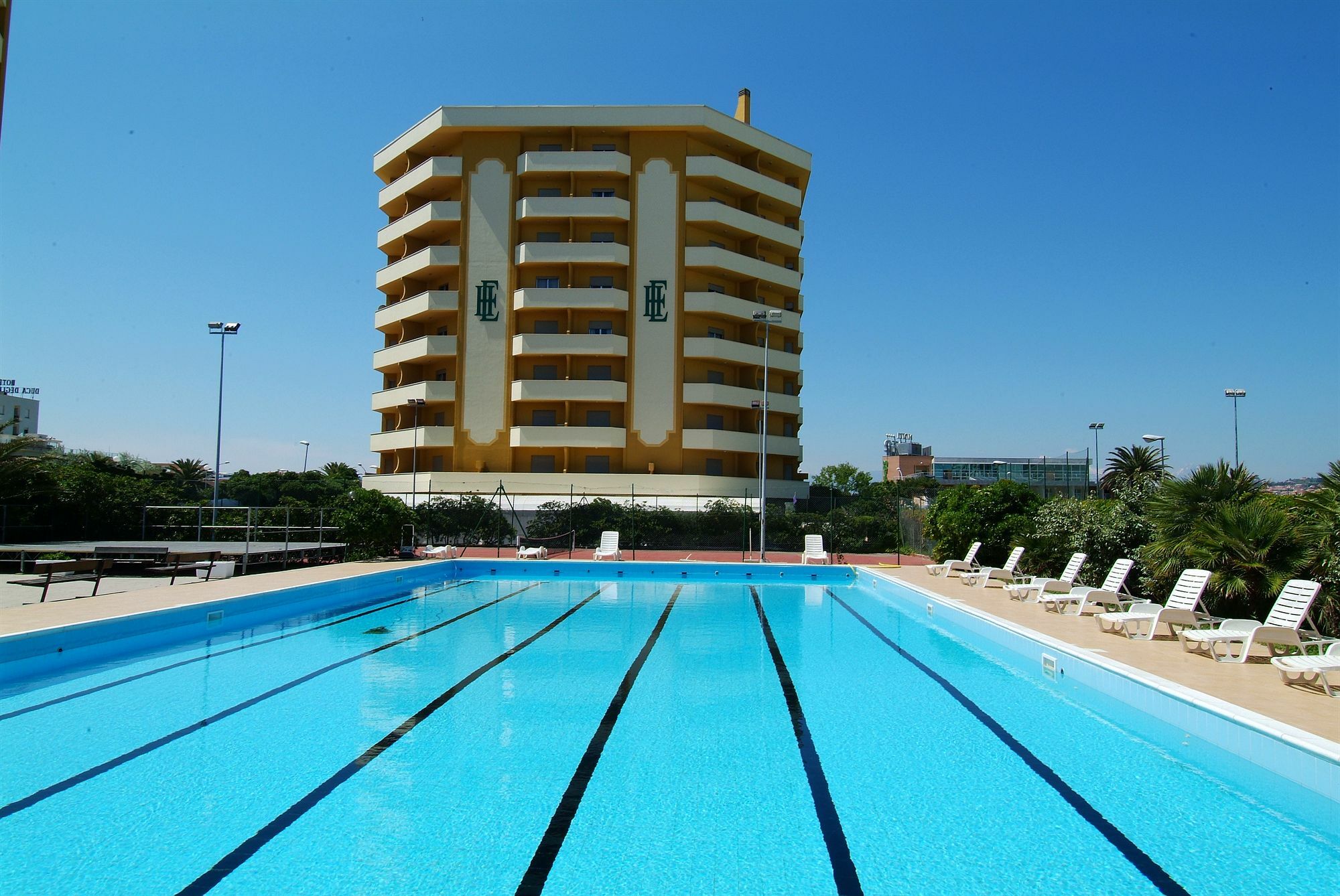 Grand Eurhotel Montesilvano Exterior photo